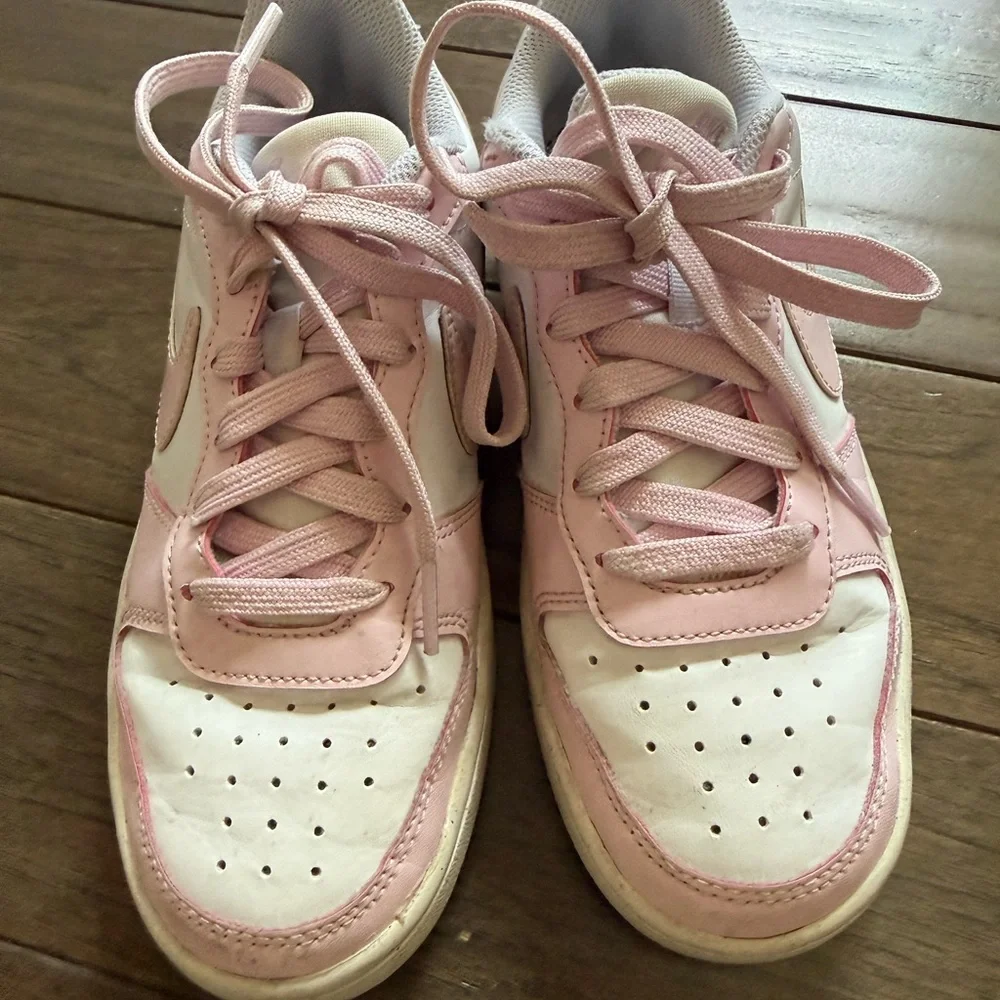 Nike sneakers size 3.5 y